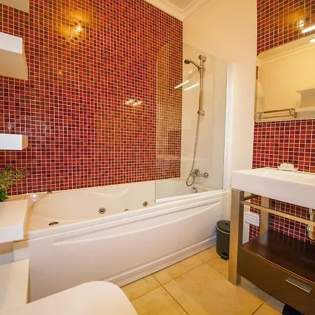 B25 - Abrotea 2 Bed Apartment * Lagos