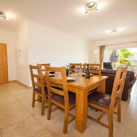 B25 - Abrotea 2 Bed Apartment *